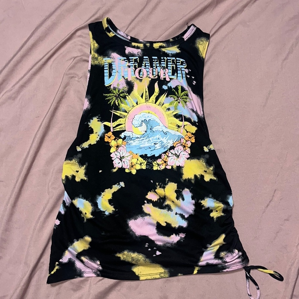 SO graphic tank top